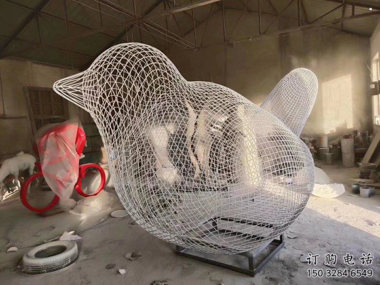 和平鏤空小鳥雕塑精選，陸地?cái)[件，鐵藝?guó)B兒雕塑精品