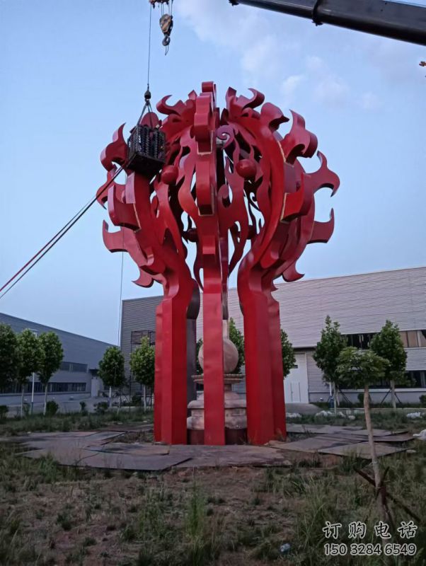 城關(guān)火球雕塑，精神堡壘火球雕塑落地展示