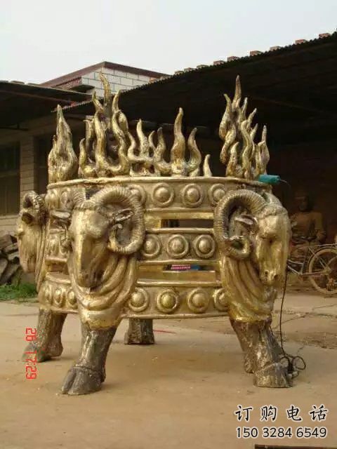 怒江廣場(chǎng)福鼎雕塑